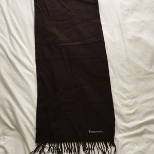 Tiffany & Co. brown winter scarf